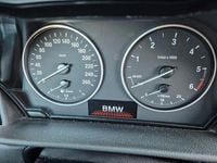 Gebraucht BMW 214 Active Tourer 95 PS (69 kW) 2016 Grau Van / Kleinbus