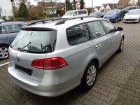 Gebraucht VW Passat 140 PS (102 kW) 2013 Silber metallic Kombi