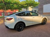 Gebraucht Tesla Model Y 378 kW (514 PS) 2022 Pearl white multicoat SUV