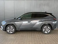 Neu Hyundai Tucson Comfort 160 PS (117 kW) 2025 Ecotronic gray / dach schwarz SUV