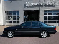 Gebraucht Mercedes E320 Avantgarde 224 PS (164 kW) 1998 Blau Limousine