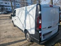 Second-hand Renault Trafic 95 CP (69 kW) 2016 Alb Monovolum