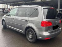 Gebraucht VW Touran Style 105 PS (77 kW) 2012 Pepper grey metallic Van / Kleinbus