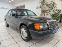 Gebraucht Mercedes E230 136 PS (100 kW) 1988 Schwarz Limousine