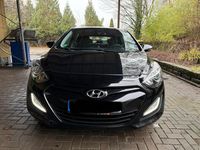 Gebraucht Hyundai i30 2012 Schwarz Kleinwagen