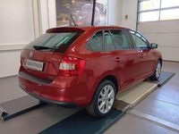 Gebraucht Skoda Rapid Joy 110 PS (80 kW) 2016 Rot Kleinwagen
