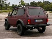 Gebraucht Lada niva 83 PS (61 kW) 2010 Rot SUV