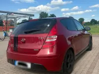 Gebraucht Hyundai i30 116 PS (85 kW) 2011 Rot Kleinwagen