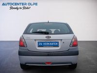 Gebraucht Kia Rio 97 PS (71 kW) 2009 Silber Kleinwagen