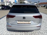 Gebraucht VW Golf VIII Move 150 PS (110 kW) 2023 Reflexsilber metallib Kombi