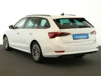 Gebraucht Skoda Octavia Ambition 150 PS (110 kW) 2023 Moonweiss metallic Kombi