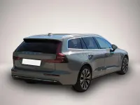 Gebraucht Volvo V60 Plus 349 PS (256 kW) 2025 Manufacturer Kombi