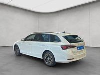 Gebraucht Skoda Octavia Clever 150 PS (110 kW) 2022 Weiß Kombi