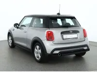 Gebraucht Mini Cooper 136 PS (100 kW) 2023 Melting silver iii (metallic) Kleinwagen