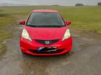 Gebraucht Honda Jazz 90 PS (66 kW) 2011 Rot Kleinwagen