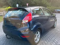 Gebraucht Ford Fiesta Trend 80 PS (58 kW) 2014 Blau Kleinwagen