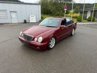 Gebraucht Mercedes E320 Avantgarde 197 PS (144 kW) 2001 Rot Limousine