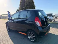 Gebraucht Hyundai i10 67 PS (49 kW) 2010 Schwarz Kleinwagen