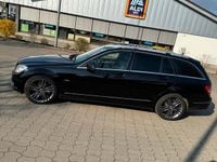 Gebraucht Mercedes C220 170 PS (125 kW) 2009 Schwarz Kombi