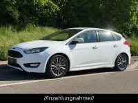 Gebraucht Ford Focus ST-Line 125 PS (91 kW) 2018 Weiß Limousine