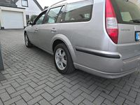 Gebraucht Ford Mondeo 125 PS (91 kW) 2007 Silber Kombi
