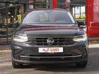 Gebraucht VW Tiguan Active 150 PS (110 kW) 2022 Grau SUV