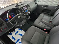 Gebraucht VW Caravelle Comfortline 131 PS (96 kW) 2009 Schwarz Van