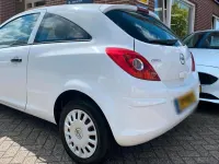 Gebraucht Opel Corsa 75 PS (55 kW) 2011 Weiß Kleinwagen
