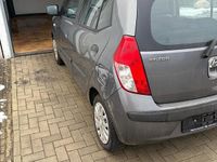 Gebraucht Hyundai i10 68 PS (50 kW) 2008 Grau Kleinwagen