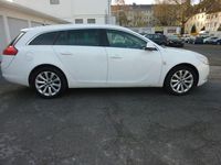 Gebraucht Opel Insignia 160 PS (117 kW) 2012 Weiß Kombi