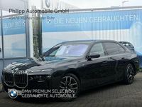 Gebraucht BMW 740 M Sport 299 PS (219 kW) 2024 Saphirschwarz metallic Limousine