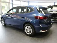 Gebraucht BMW 218 Active Tourer 150 PS (110 kW) 2022 Phytonicblau metallic Van / Kleinbus