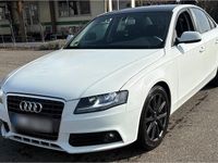 Gebraucht Audi A4 130 PS (95 kW) 2012 Weiß Limousine