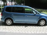 Gebraucht VW Touran Cup 140 PS (102 kW) 2014 Blau Van / Kleinbus
