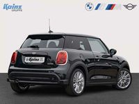 Gebraucht Mini Cooper 136 PS (100 kW) 2024 Midnight black metallic Kleinwagen