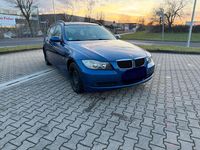 Gebraucht BMW 318 143 PS (105 kW) 2008 Blau Kombi