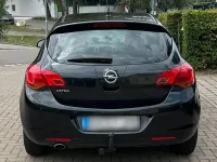 Gebraucht Opel Astra 120 PS (88 kW) 2011 Schwarz Limousine
