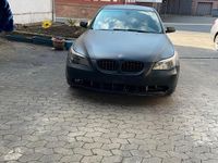 Gebraucht BMW 523 177 PS (130 kW) 2004 Schwarz Limousine