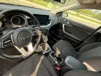 Usado Kia Ceed Edition 7 100 CV (73 kW) 2020 Negro Utilitario