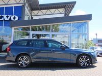 Gebraucht Volvo V60 Ultimate 197 PS (144 kW) 2023 Blau Kombi