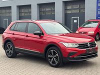 Gebraucht VW Tiguan Active 150 PS (110 kW) 2022 Rot SUV