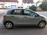 Gebraucht Toyota Yaris 69 PS (50 kW) 2007 Grau Kleinwagen