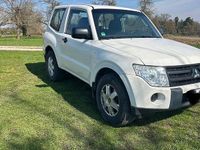 Gebraucht Mitsubishi Pajero 200 PS (147 kW) 2011 Weiß SUV