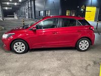 Gebraucht Hyundai i20 75 PS (55 kW) 2015 Rot Kleinwagen