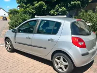 Gebraucht Renault Clio 88 PS (64 kW) 2006 Silber Kleinwagen