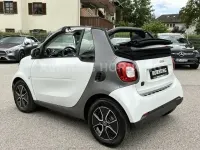 Gebraucht Smart ForTwo Electric Drive 60 kW (82 PS) 2023 Weiss Cabrio