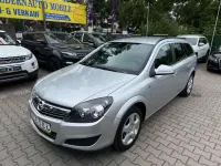 Gebraucht Opel Astra Edition 110 PS (80 kW) 2011 Argon silber/ice silver (m2) Kombi
