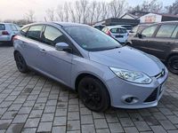 Gebraucht Ford Focus Trend 105 PS (77 kW) 2011 Silber Limousine