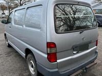 Gebraucht Toyota HiAce 88 PS (64 kW) 2005 Silber Van / Kleinbus
