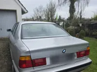 Używany BMW 520 129 KM (94 kW) 1990 Srebrny Sedan/Limuzyna
